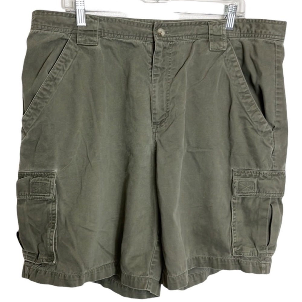 Columbia Shorts Men XL Olive‎ Green Cargo Pockets Inseam 8.5" Fishing Outdoor